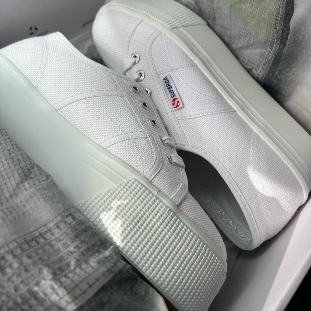NWT Superga Platform White Sneakers 2790A COTW
